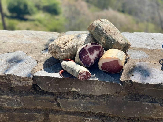 Authentique Charcuterie Corse artisanale - U Gustu Corsu Expédition rapide sur le continent